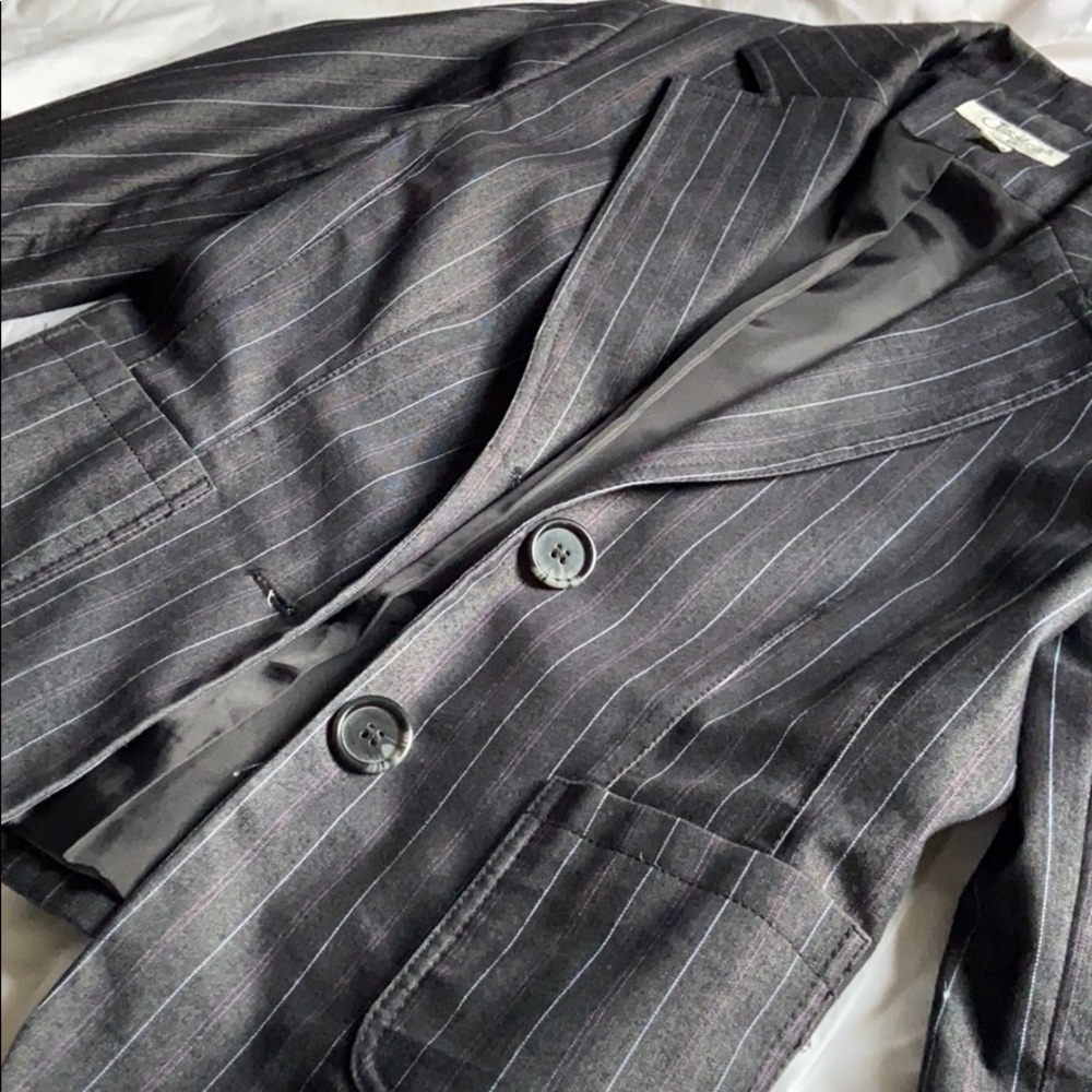 Striped Blazer - Picture 2 of 3